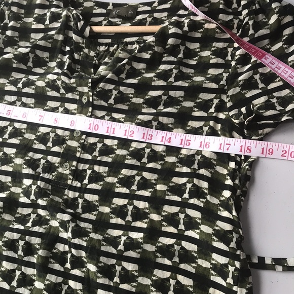 Anthropologie fei Green silk tunic blouse 4 - Picture 9 of 10